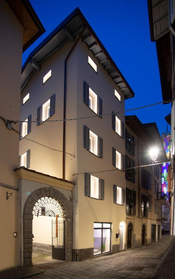 Le Torri Lovere Esterno foto